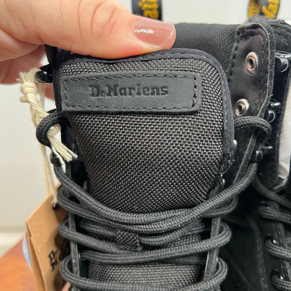 Dr. Martens Iowa Unisex Combat Boots Black Waterproof Size 4 or Womens size 5 - Picture 4 of 10